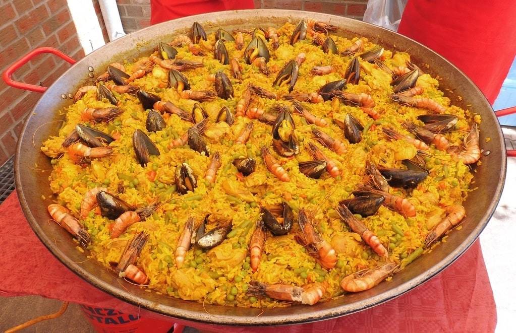 Comment préparer une paella sans être cuisinier ?